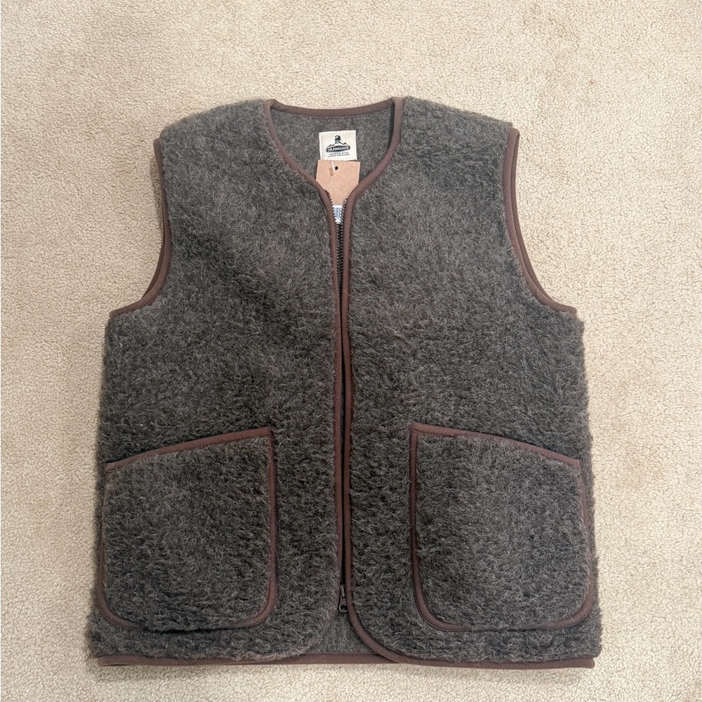 FRENCH 🇫🇷 - ColdBreaker Wool Vest with Brown Trim